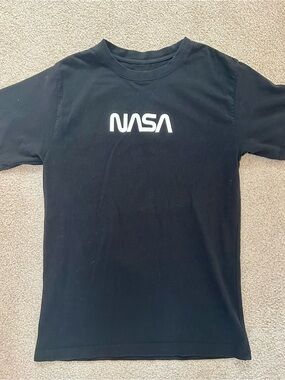 Men’s Size Medium NASA Tee Shirt Double Sides Graphic T-Shirt